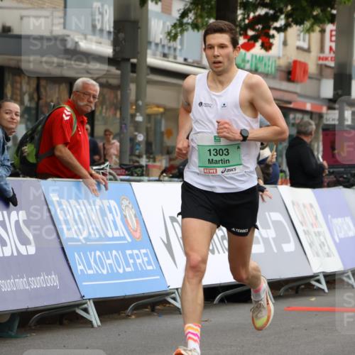 21.09.2025 - PSD Bank Halbmarathon Strokosch-Dieckow http://msf.ph/oto/8943231 21.09.2025 11:09:47 Ziel 1303 meine-sportfotos.de