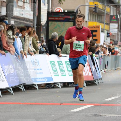 21.09.2025 - PSD Bank Halbmarathon Strokosch-Dieckow http://msf.ph/oto/8943239 21.09.2025 11:37:13 Ziel 1085, 1998, 2032, 2036 meine-sportfotos.de