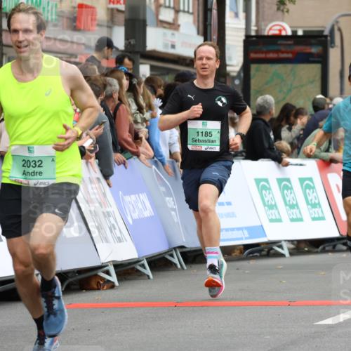 21.09.2025 - PSD Bank Halbmarathon Strokosch-Dieckow http://msf.ph/oto/8943247 21.09.2025 11:37:20 Ziel 1185, 1998, 2032, 2036, 2095, 2120 meine-sportfotos.de