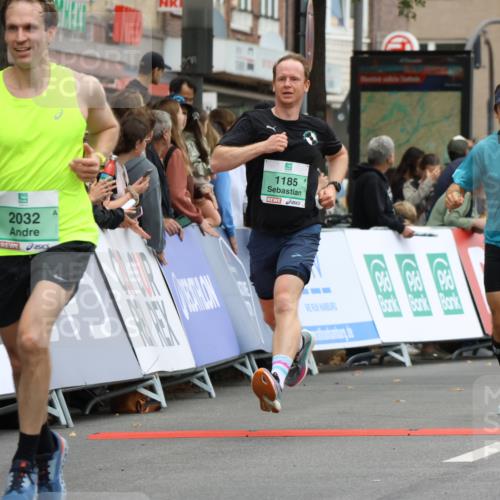 21.09.2025 - PSD Bank Halbmarathon Strokosch-Dieckow http://msf.ph/oto/8943249 21.09.2025 11:37:20 Ziel 1185, 1998, 2032, 2036, 2095, 2120 meine-sportfotos.de