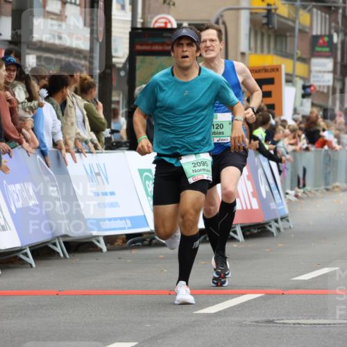 21.09.2025 - PSD Bank Halbmarathon Strokosch-Dieckow http://msf.ph/oto/8943251 21.09.2025 11:37:21 Ziel 1185, 1998, 2032, 2095, 2120 meine-sportfotos.de