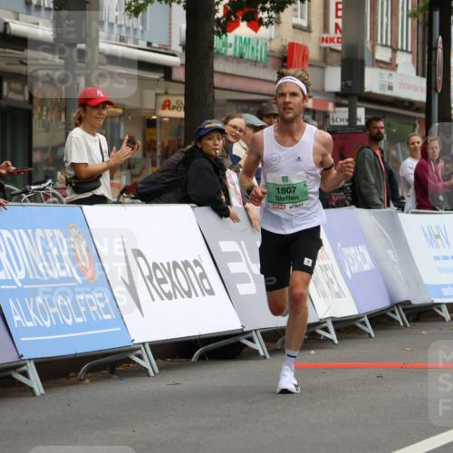 21.09.2025 - PSD Bank Halbmarathon Strokosch-Dieckow http://msf.ph/oto/8943257 21.09.2025 11:12:37 Ziel 1807 meine-sportfotos.de