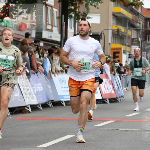 21.09.2025 - PSD Bank Halbmarathon Strokosch-Dieckow http://msf.ph/oto/8943270 21.09.2025 11:37:32 Ziel 1216, 2017, 2132, 2226, 3999 meine-sportfotos.de