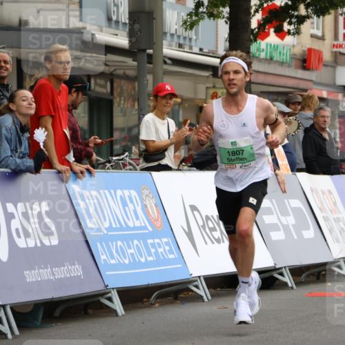21.09.2025 - PSD Bank Halbmarathon Strokosch-Dieckow http://msf.ph/oto/8943271 21.09.2025 11:12:38 Ziel 1807 meine-sportfotos.de