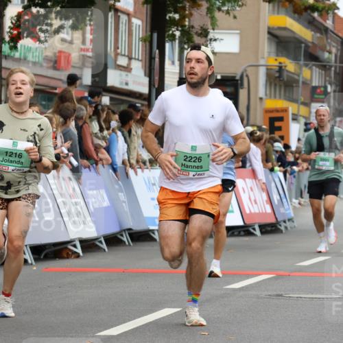 21.09.2025 - PSD Bank Halbmarathon Strokosch-Dieckow http://msf.ph/oto/8943272 21.09.2025 11:37:33 Ziel 1216, 2017, 2132, 2226, 3999 meine-sportfotos.de