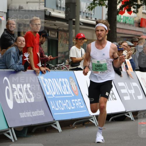 21.09.2025 - PSD Bank Halbmarathon Strokosch-Dieckow http://msf.ph/oto/8943275 21.09.2025 11:12:38 Ziel 1807 meine-sportfotos.de