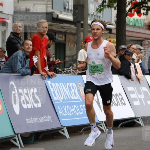 21.09.2025 - PSD Bank Halbmarathon Strokosch-Dieckow http://msf.ph/oto/8943279 21.09.2025 11:12:38 Ziel 1807 meine-sportfotos.de