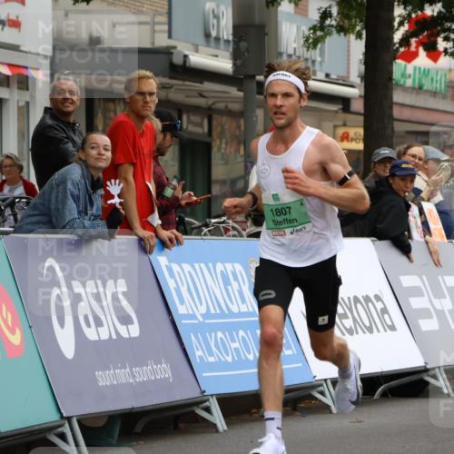 21.09.2025 - PSD Bank Halbmarathon Strokosch-Dieckow http://msf.ph/oto/8943281 21.09.2025 11:12:38 Ziel 1807 meine-sportfotos.de