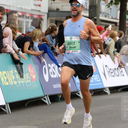 21.09.2025 - PSD Bank Halbmarathon Strokosch-Dieckow http://msf.ph/oto/8943282 21.09.2025 11:37:35 Ziel 1216, 2017, 2115, 2132, 2226, 3999 meine-sportfotos.de
