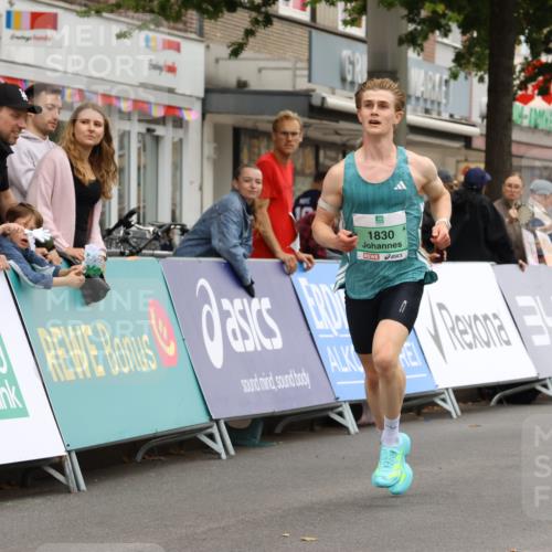 21.09.2025 - PSD Bank Halbmarathon Strokosch-Dieckow http://msf.ph/oto/8943315 21.09.2025 11:13:35 Ziel 1830 meine-sportfotos.de