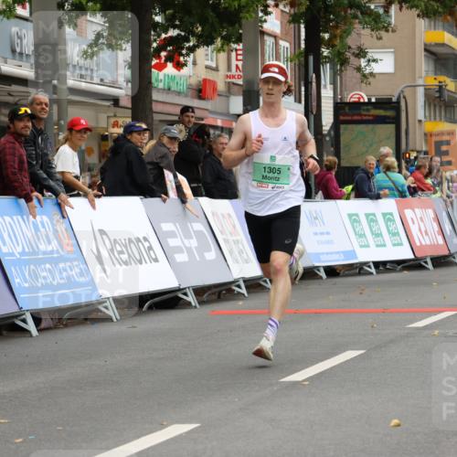 21.09.2025 - PSD Bank Halbmarathon Strokosch-Dieckow http://msf.ph/oto/8943331 21.09.2025 11:14:22 Ziel 1305 meine-sportfotos.de