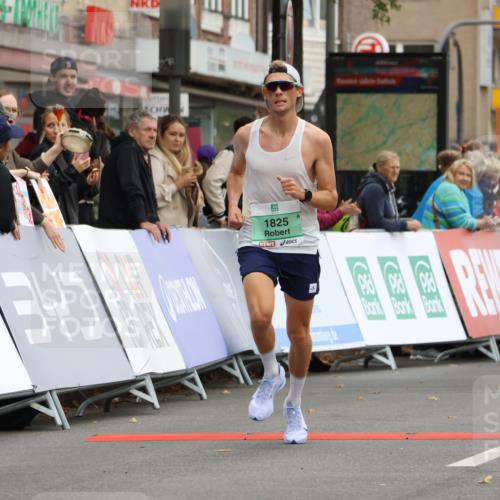 21.09.2025 - PSD Bank Halbmarathon Strokosch-Dieckow http://msf.ph/oto/8943355 21.09.2025 11:15:11 Ziel 1825 meine-sportfotos.de