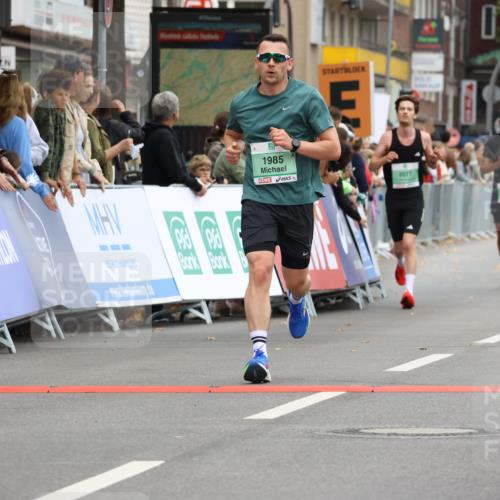 21.09.2025 - PSD Bank Halbmarathon Strokosch-Dieckow http://msf.ph/oto/8943356 21.09.2025 11:38:20 Ziel 1904, 1985, 2077, 2675 meine-sportfotos.de