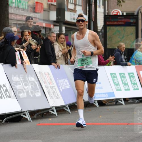 21.09.2025 - PSD Bank Halbmarathon Strokosch-Dieckow http://msf.ph/oto/8943359 21.09.2025 11:15:11 Ziel 1825 meine-sportfotos.de