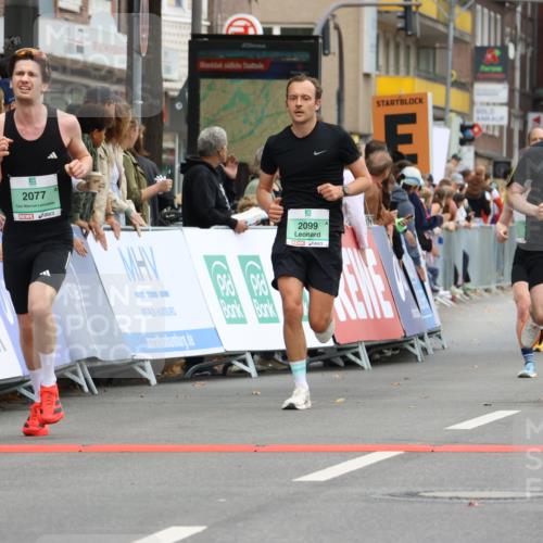 21.09.2025 - PSD Bank Halbmarathon Strokosch-Dieckow http://msf.ph/oto/8943369 21.09.2025 11:38:25 Ziel 1951, 1984, 1985, 2037, 2073, 2077, 2099, 2200, 2675 meine-sportfotos.de