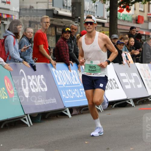21.09.2025 - PSD Bank Halbmarathon Strokosch-Dieckow http://msf.ph/oto/8943371 21.09.2025 11:15:12 Ziel 1825 meine-sportfotos.de