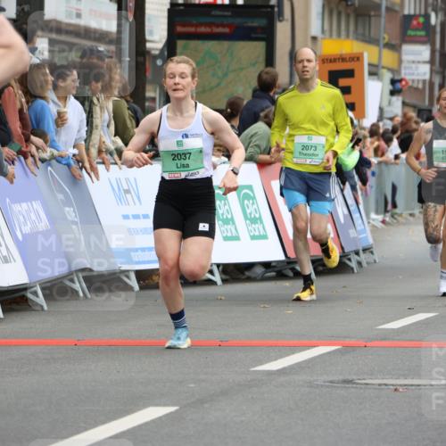 21.09.2025 - PSD Bank Halbmarathon Strokosch-Dieckow http://msf.ph/oto/8943384 21.09.2025 11:38:29 Ziel 1951, 1984, 1985, 2037, 2073, 2077, 2099, 2200 meine-sportfotos.de