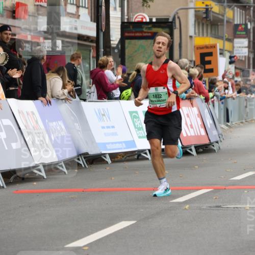 21.09.2025 - PSD Bank Halbmarathon Strokosch-Dieckow http://msf.ph/oto/8943406 21.09.2025 11:15:59 Ziel 1832 meine-sportfotos.de