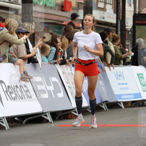 21.09.2025 - PSD Bank Halbmarathon Strokosch-Dieckow http://msf.ph/oto/8943420 21.09.2025 11:38:43 Ziel 1859, 2355 meine-sportfotos.de