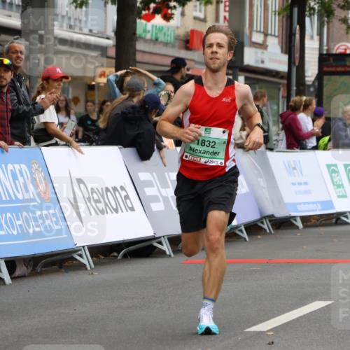 21.09.2025 - PSD Bank Halbmarathon Strokosch-Dieckow http://msf.ph/oto/8943424 21.09.2025 11:16:00 Ziel 1832 meine-sportfotos.de
