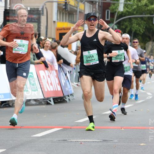 21.09.2025 - PSD Bank Halbmarathon Strokosch-Dieckow http://msf.ph/oto/8943439 21.09.2025 11:38:49 Ziel 1027, 1414, 1816, 1859, 2047, 2079, 2355, 3917 meine-sportfotos.de