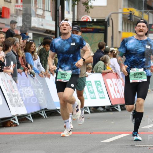 21.09.2025 - PSD Bank Halbmarathon Strokosch-Dieckow http://msf.ph/oto/8943496 21.09.2025 11:39:11 Ziel 1227, 2038, 2062, 2064, 2080, 2175 meine-sportfotos.de