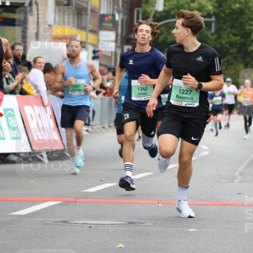 21.09.2025 - PSD Bank Halbmarathon Strokosch-Dieckow http://msf.ph/oto/8943516 21.09.2025 11:39:17 Ziel 1227, 1248, 1416, 1769, 1901, 2038, 2062, 2064, 2080, 2175 meine-sportfotos.de