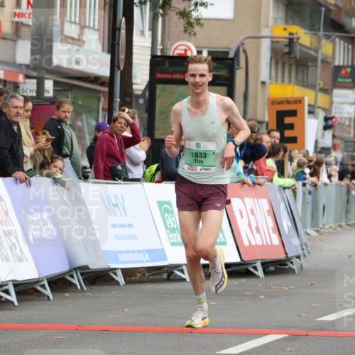 21.09.2025 - PSD Bank Halbmarathon Strokosch-Dieckow http://msf.ph/oto/8943576 21.09.2025 11:17:26 Ziel 1833 meine-sportfotos.de