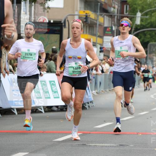21.09.2025 - PSD Bank Halbmarathon Strokosch-Dieckow http://msf.ph/oto/8943591 21.09.2025 11:39:42 Ziel 1469, 1483, 1784, 1960, 1970, 2059, 2069, 2084, 2085, 2333, 2579, 2897, 3909 meine-sportfotos.de