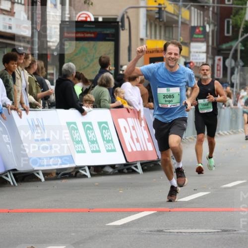 21.09.2025 - PSD Bank Halbmarathon Strokosch-Dieckow http://msf.ph/oto/8943613 21.09.2025 11:39:46 Ziel 1469, 1960, 1968, 1970, 2069, 2084, 2085, 2579, 2897, 3909 meine-sportfotos.de