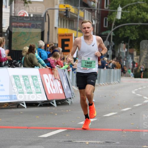 21.09.2025 - PSD Bank Halbmarathon Strokosch-Dieckow http://msf.ph/oto/8943618 21.09.2025 11:17:52 Ziel 1803, 4018 meine-sportfotos.de