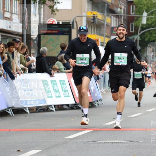 21.09.2025 - PSD Bank Halbmarathon Strokosch-Dieckow http://msf.ph/oto/8943638 21.09.2025 11:39:54 Ziel 1645, 1968, 2084, 2085, 2442, 4016, 4017 meine-sportfotos.de