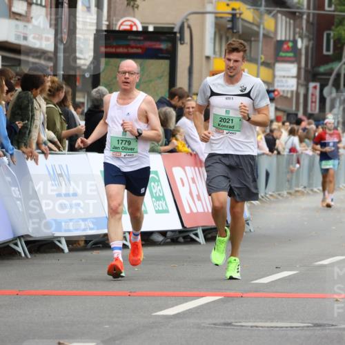 21.09.2025 - PSD Bank Halbmarathon Strokosch-Dieckow http://msf.ph/oto/8943702 21.09.2025 11:40:17 Ziel 1566, 1712, 1779, 1932, 2021, 2063 meine-sportfotos.de