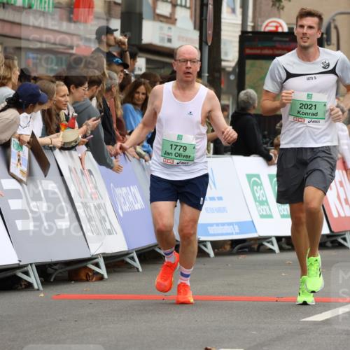 21.09.2025 - PSD Bank Halbmarathon Strokosch-Dieckow http://msf.ph/oto/8943711 21.09.2025 11:40:18 Ziel 1566, 1712, 1779, 1932, 2021, 2063 meine-sportfotos.de