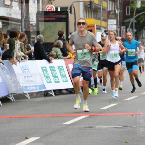 21.09.2025 - PSD Bank Halbmarathon Strokosch-Dieckow http://msf.ph/oto/8943717 21.09.2025 11:40:24 Ziel 1318, 1566, 1712, 1767, 1779, 1955, 1992, 2021, 2269, 2542 meine-sportfotos.de