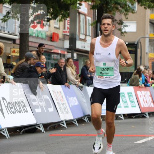 21.09.2025 - PSD Bank Halbmarathon Strokosch-Dieckow http://msf.ph/oto/8943748 21.09.2025 11:19:01 Ziel 1307, 1392 meine-sportfotos.de