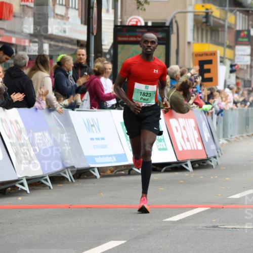 21.09.2025 - PSD Bank Halbmarathon Strokosch-Dieckow http://msf.ph/oto/8943779 21.09.2025 11:19:58 Ziel 1799, 1823 meine-sportfotos.de