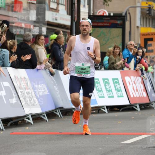 21.09.2025 - PSD Bank Halbmarathon Strokosch-Dieckow http://msf.ph/oto/8943812 21.09.2025 11:20:06 Ziel 1823, 1841 meine-sportfotos.de