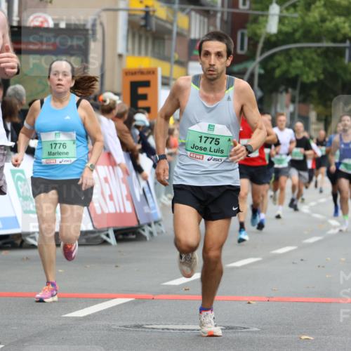 21.09.2025 - PSD Bank Halbmarathon Strokosch-Dieckow http://msf.ph/oto/8943835 21.09.2025 11:41:17 Ziel 1435, 1775, 1776, 1786, 1788, 2116, 2183, 2227, 3911, 4026 meine-sportfotos.de