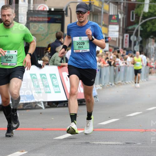 21.09.2025 - PSD Bank Halbmarathon Strokosch-Dieckow http://msf.ph/oto/8943915 21.09.2025 11:41:43 Ziel 1399, 1758, 1887, 2029, 2043, 2111, 3895 meine-sportfotos.de