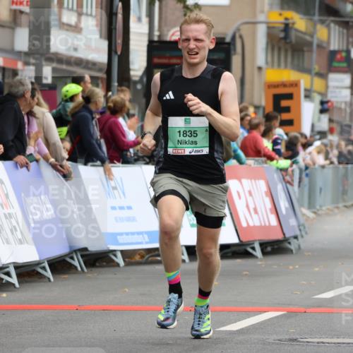 21.09.2025 - PSD Bank Halbmarathon Strokosch-Dieckow http://msf.ph/oto/8943935 21.09.2025 11:20:56 Ziel 1835, 1837, 1846, 1862 meine-sportfotos.de