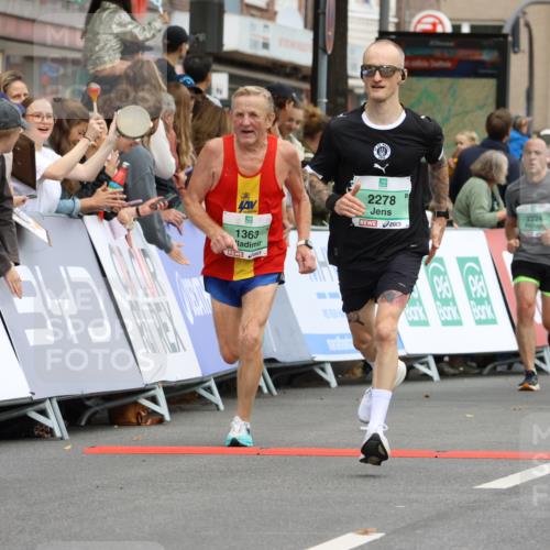 21.09.2025 - PSD Bank Halbmarathon Strokosch-Dieckow http://msf.ph/oto/8943952 21.09.2025 11:42:13 Ziel 1363, 1484, 1801, 2224, 2278 meine-sportfotos.de