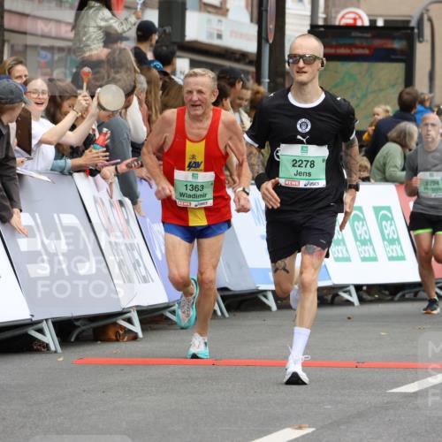 21.09.2025 - PSD Bank Halbmarathon Strokosch-Dieckow http://msf.ph/oto/8943954 21.09.2025 11:42:13 Ziel 1363, 1484, 1801, 2224, 2278 meine-sportfotos.de
