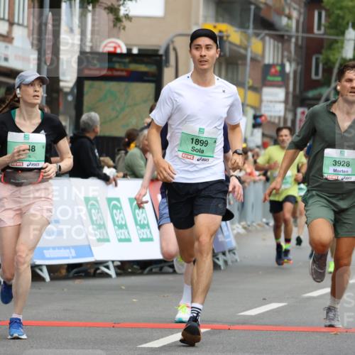 21.09.2025 - PSD Bank Halbmarathon Strokosch-Dieckow http://msf.ph/oto/8943963 21.09.2025 11:42:21 Ziel 1058, 1363, 1899, 1995, 2220, 2224, 2253, 2278, 2281, 2380, 3928, 3930, 4048 meine-sportfotos.de