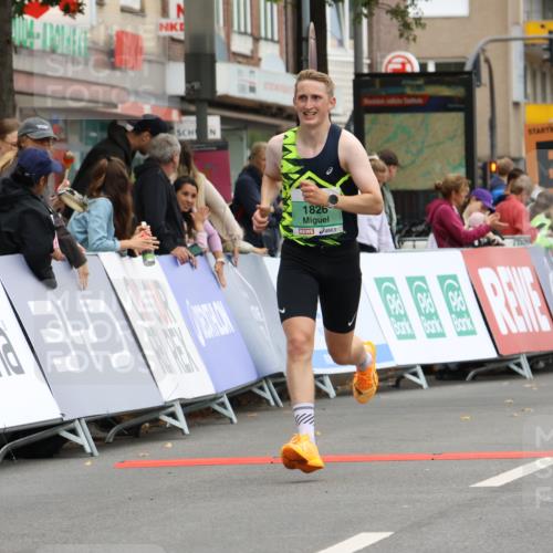 21.09.2025 - PSD Bank Halbmarathon Strokosch-Dieckow http://msf.ph/oto/8944007 21.09.2025 11:22:21 Ziel 1826 meine-sportfotos.de