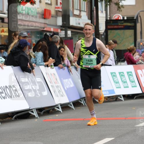21.09.2025 - PSD Bank Halbmarathon Strokosch-Dieckow http://msf.ph/oto/8944011 21.09.2025 11:22:21 Ziel 1826 meine-sportfotos.de