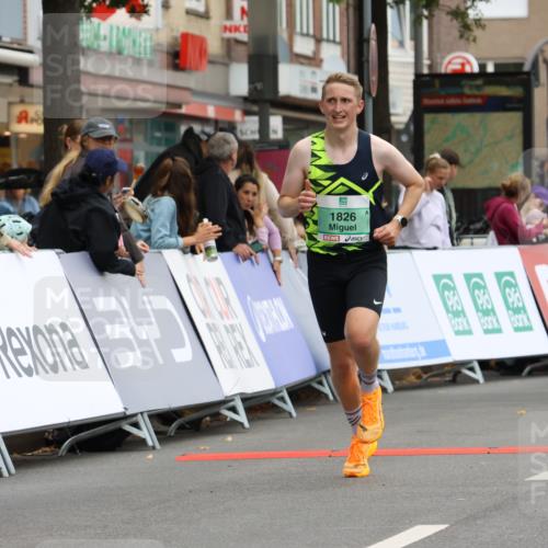 21.09.2025 - PSD Bank Halbmarathon Strokosch-Dieckow http://msf.ph/oto/8944013 21.09.2025 11:22:21 Ziel 1826 meine-sportfotos.de