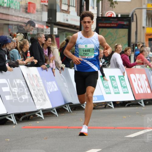 21.09.2025 - PSD Bank Halbmarathon Strokosch-Dieckow http://msf.ph/oto/8944075 21.09.2025 11:23:05 Ziel 1237, 1455, 1840 meine-sportfotos.de