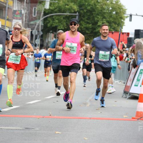 21.09.2025 - PSD Bank Halbmarathon Strokosch-Dieckow http://msf.ph/oto/8944093 21.09.2025 11:43:15 Ziel 1262, 1264, 1804, 1856, 1943, 2027, 2154, 2240, 2265, 3920 meine-sportfotos.de