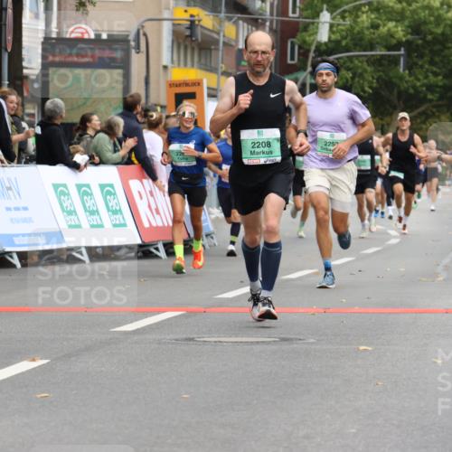21.09.2025 - PSD Bank Halbmarathon Strokosch-Dieckow http://msf.ph/oto/8944104 21.09.2025 11:43:25 Ziel 1262, 1336, 1592, 1593, 1804, 1856, 2027, 2154, 2208, 2252, 2267, 3188, 3920 meine-sportfotos.de